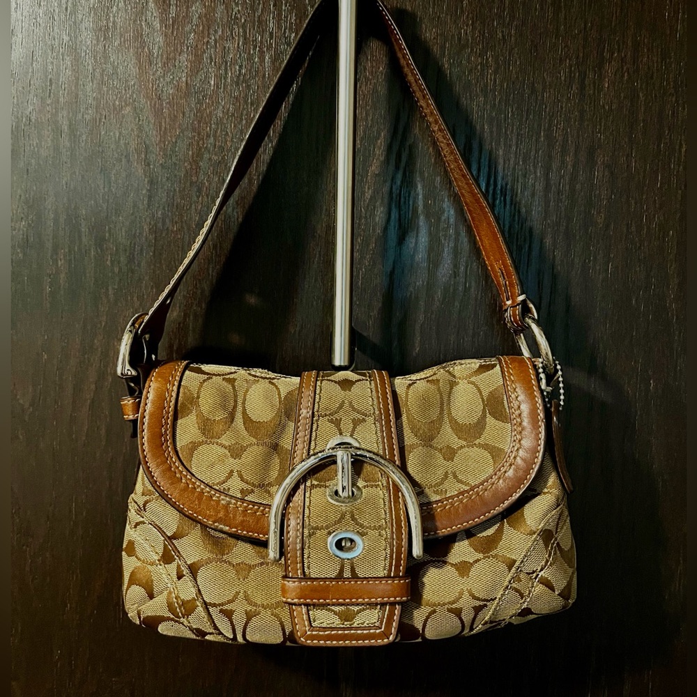Coach bag signature print, one size, brown, gently used